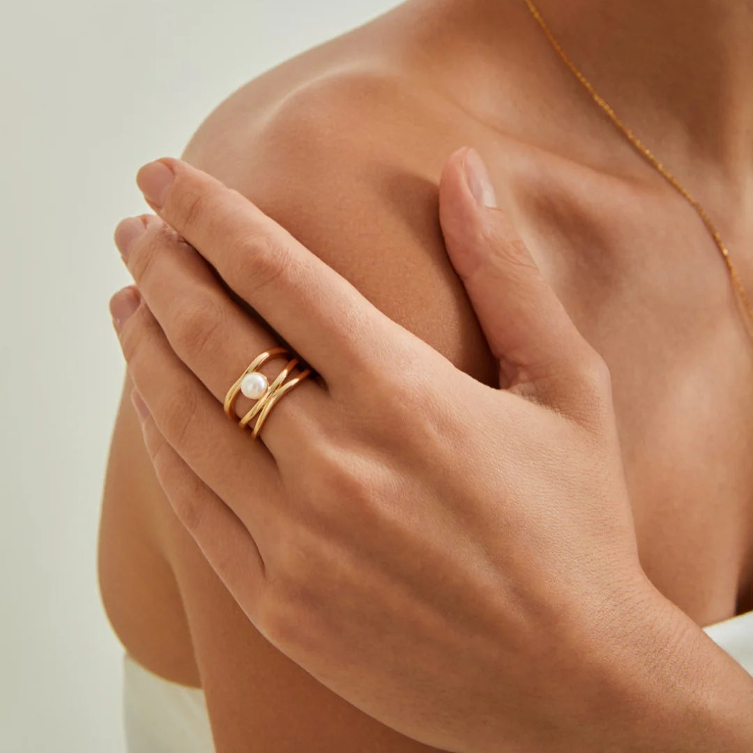 Minimalist Pearl Ring