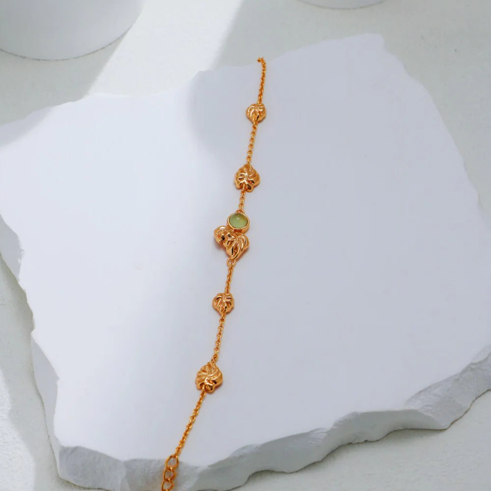 Leaf-Shaped Chalcedony Bracelet