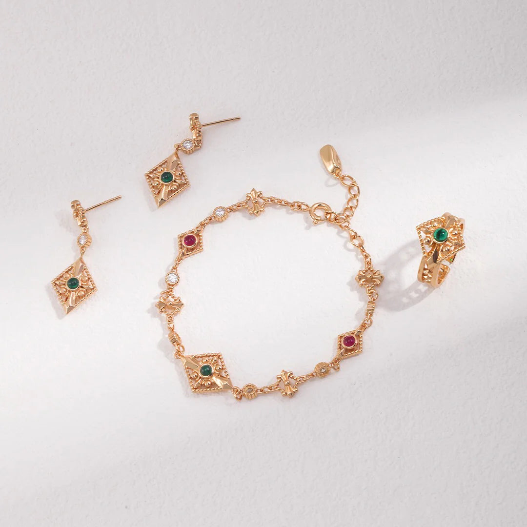 Vintage-Style Zircon Bracelet