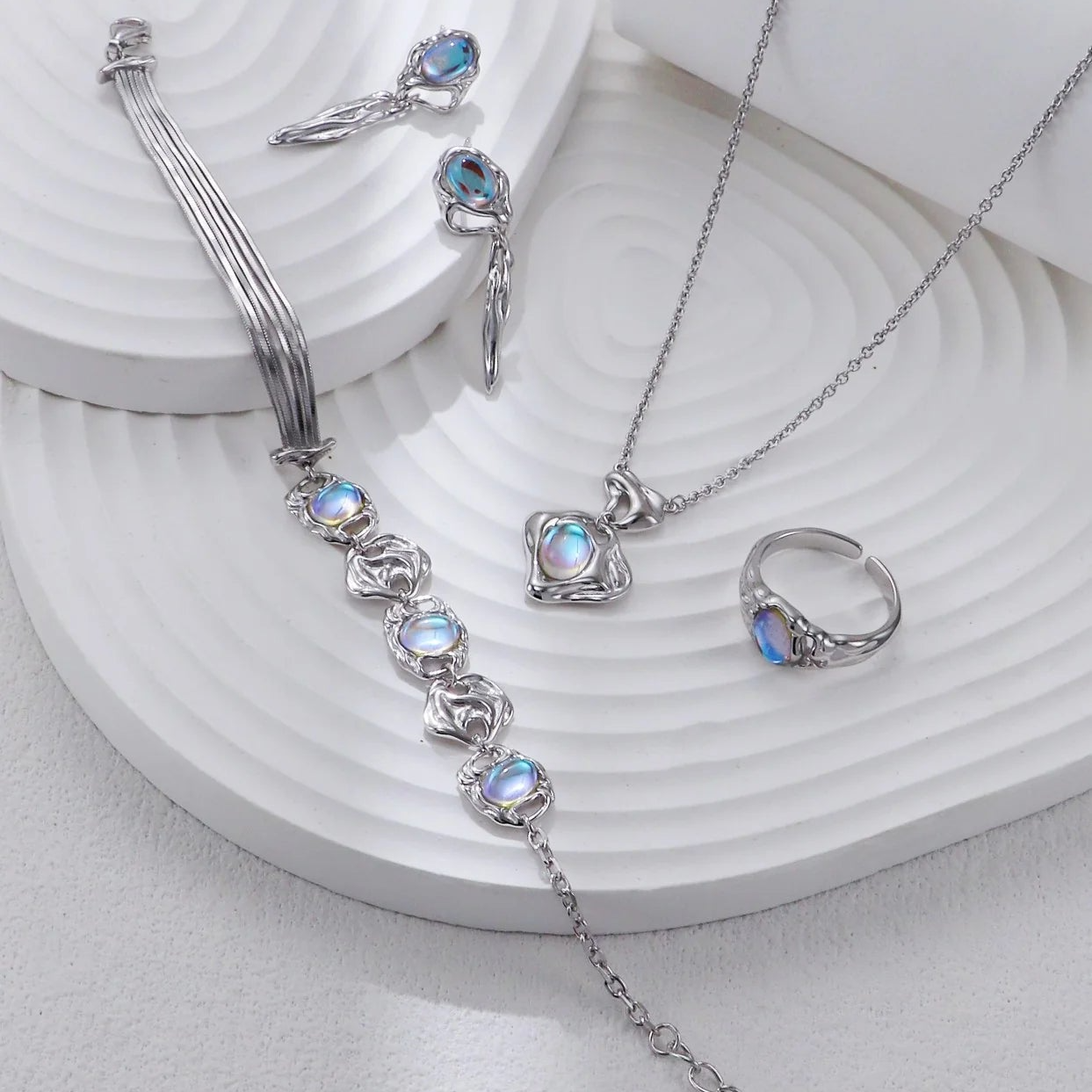 Retro Moonstone Necklace