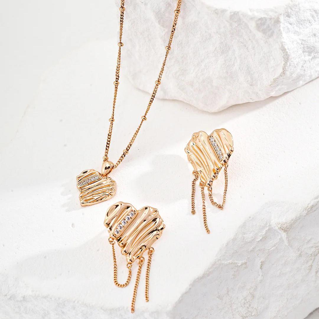 Simple Heart-Shaped Zircon Earrings