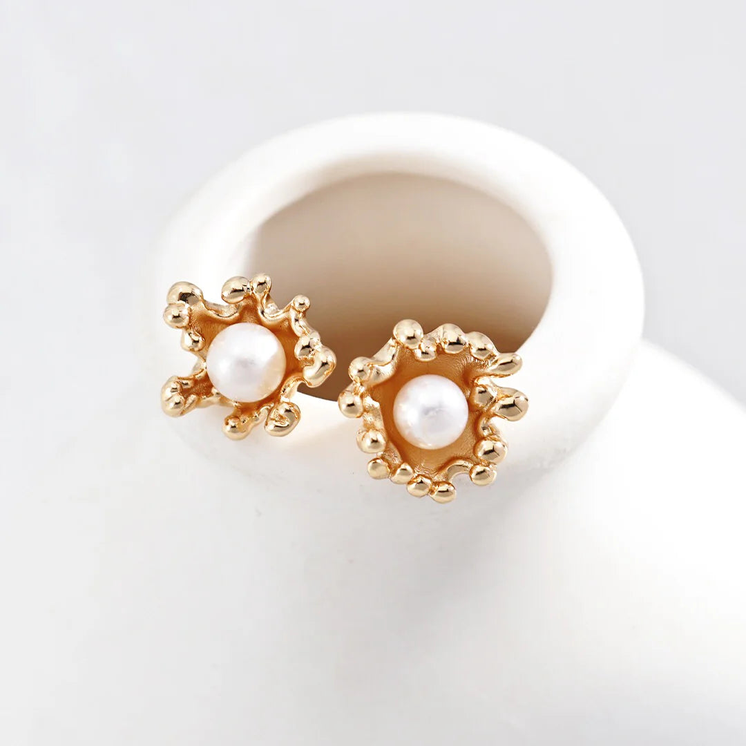 Wave Flowing Pearl Earrings