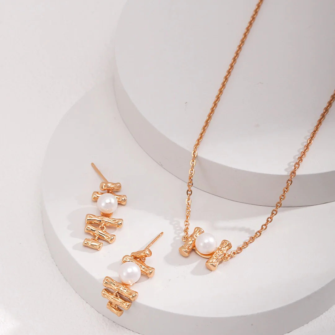 Floating Single Pearl Necklace