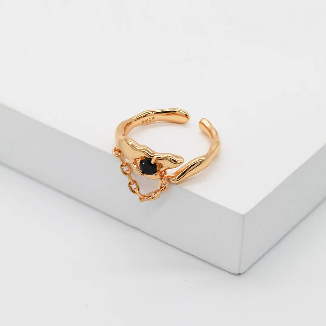 Black Synthetic Spineland with Little Chain Ring