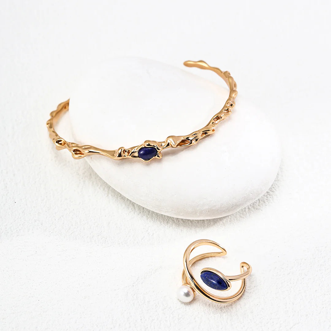 Minimalist Natural Pearl and Lapis Lazuli Ring
