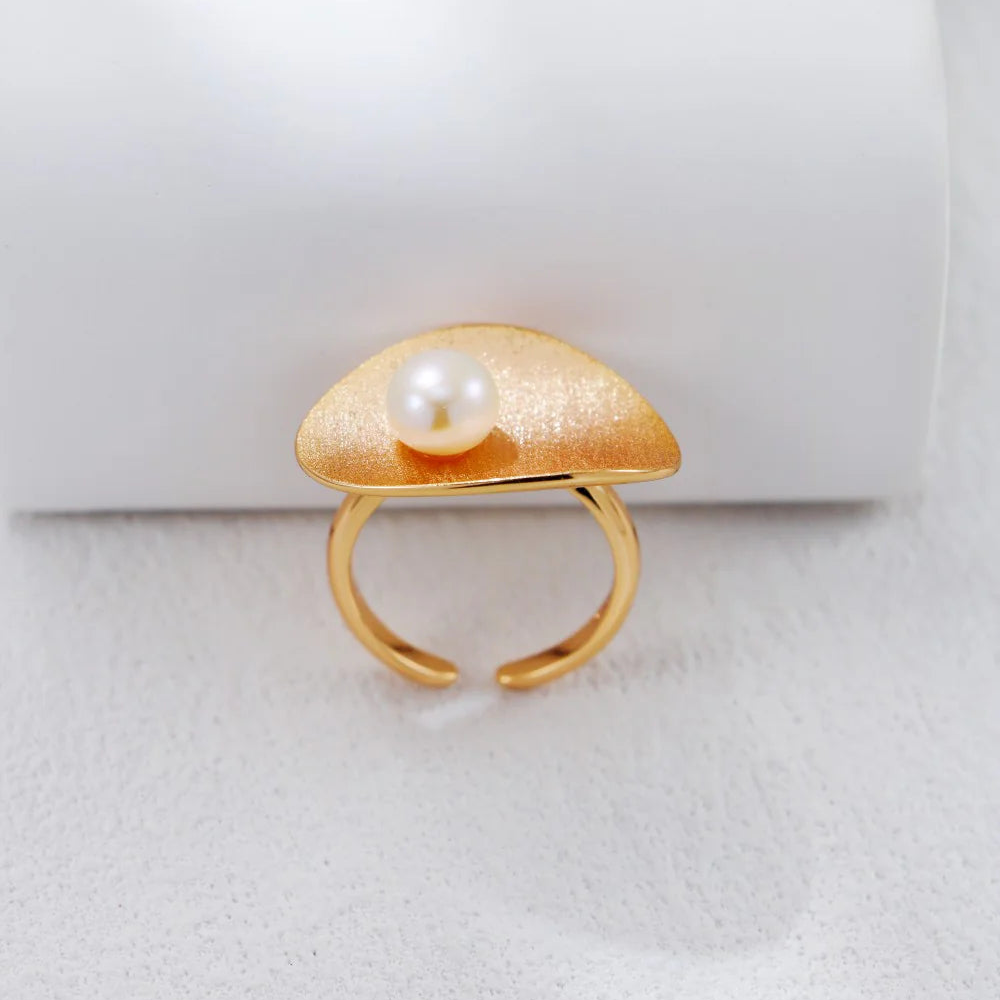 Brushed Pearl Ring