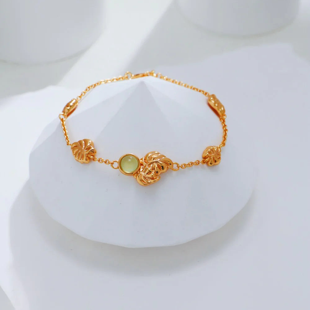 Leaf-Shaped Chalcedony Bracelet