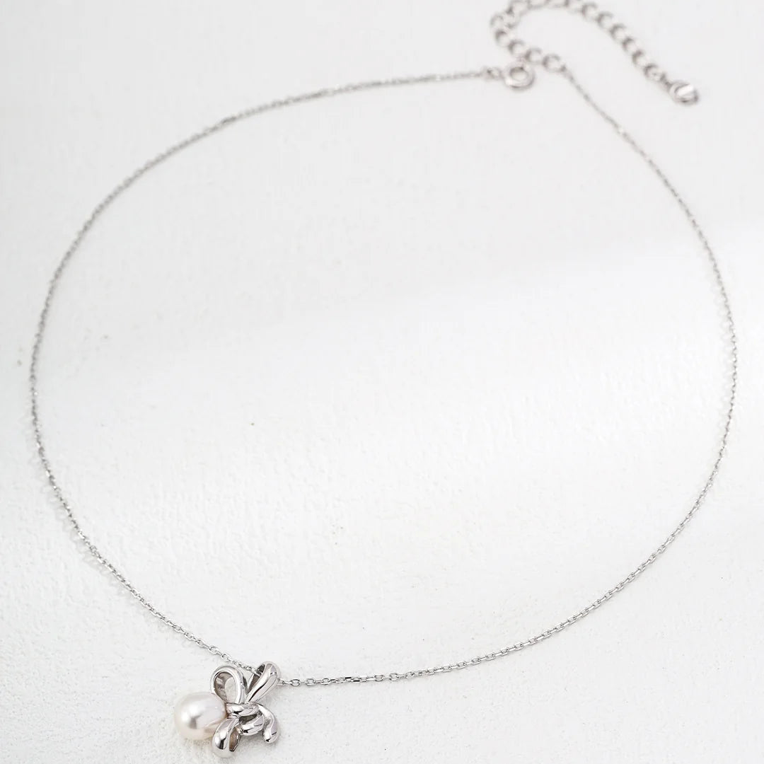 Natural Pearl Designer Pendant Necklace