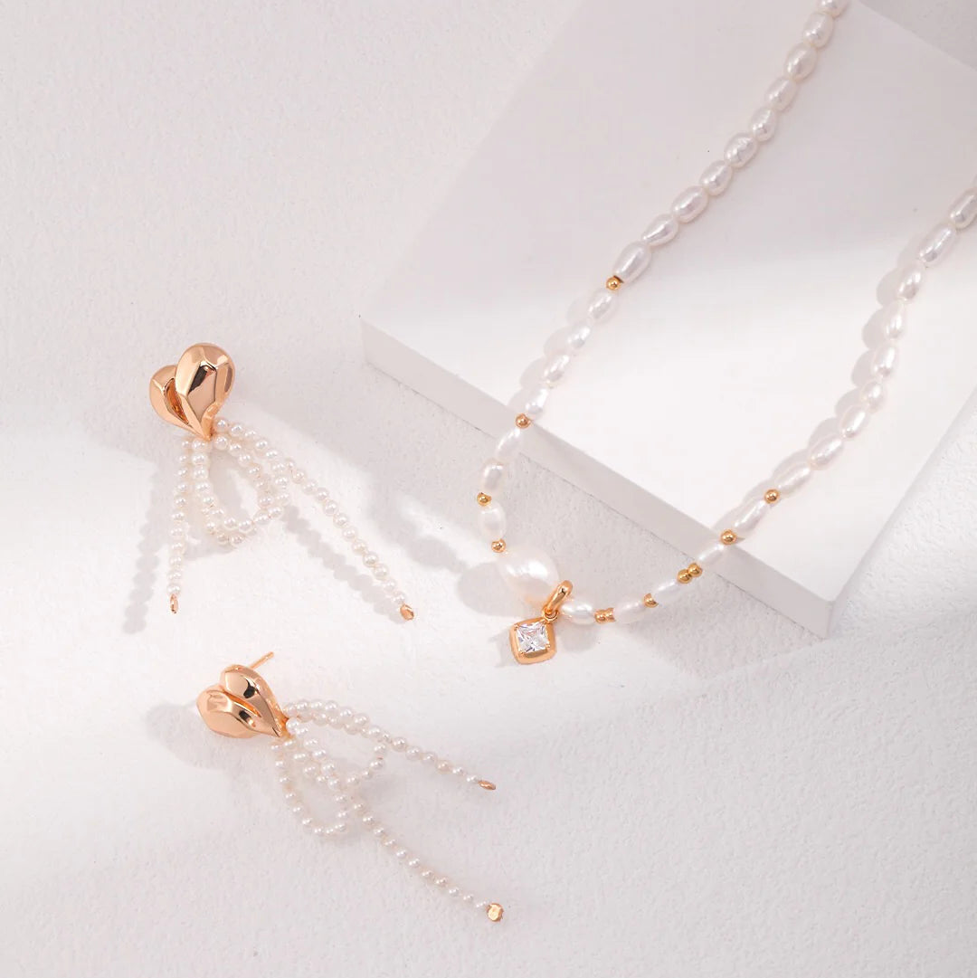 Heart Shell Dangle Earrings