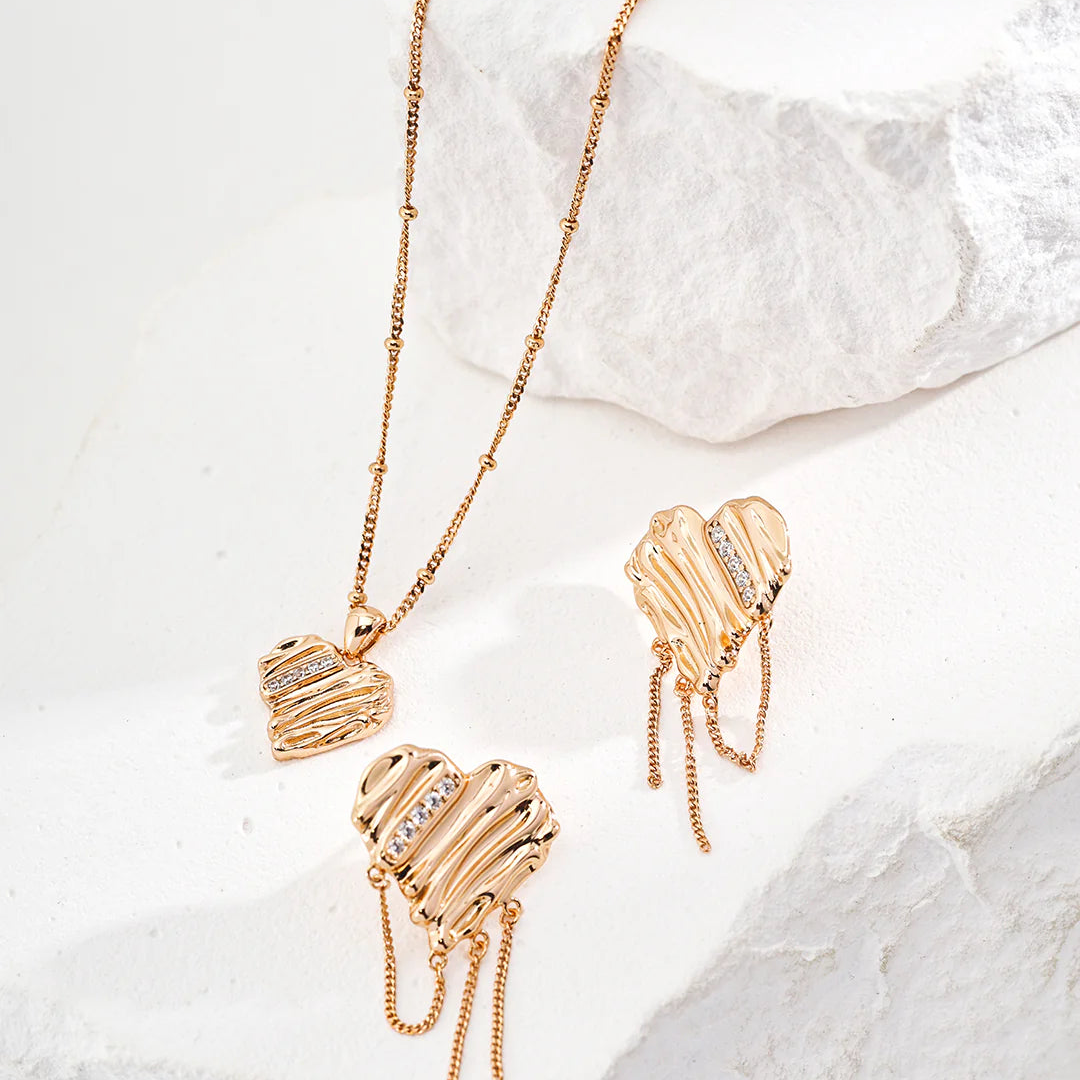 Simple Heart-Shaped Zircon Necklace