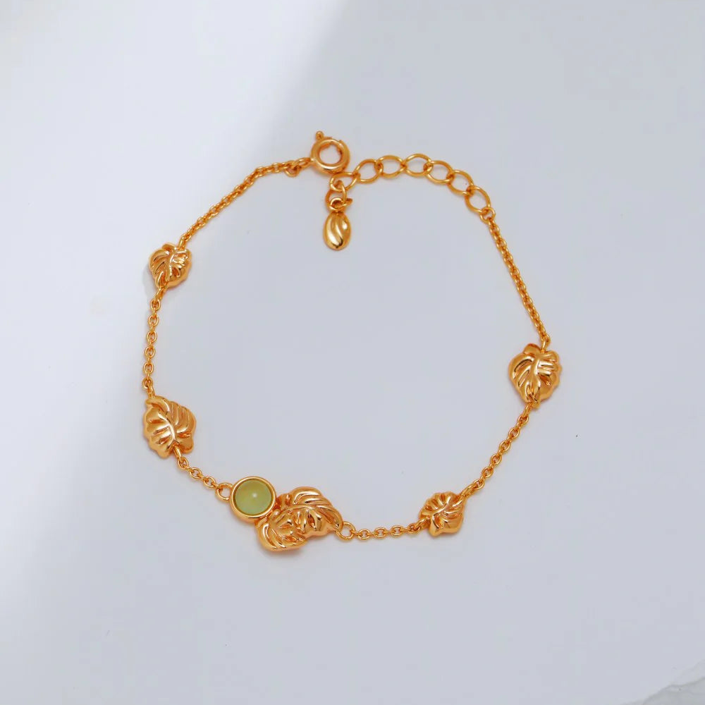 Leaf-Shaped Chalcedony Bracelet
