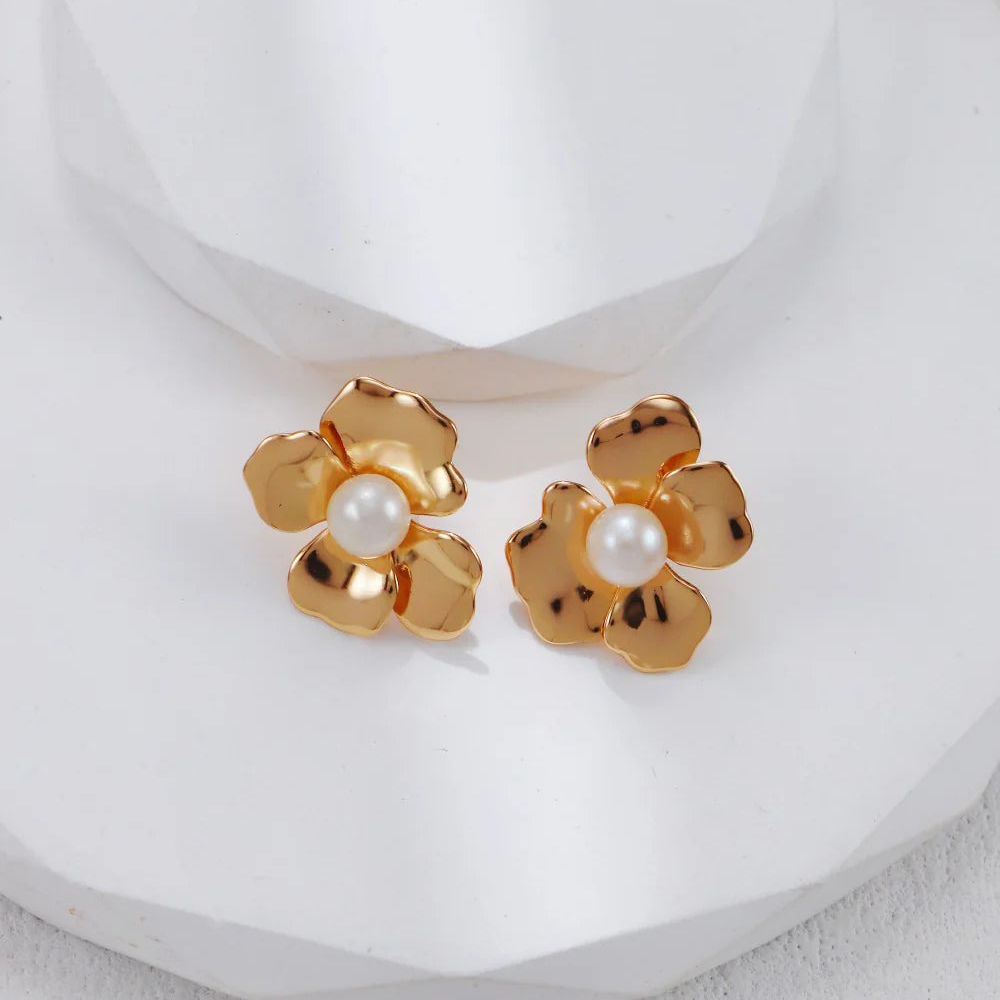Metal Petal Pearl Earrings