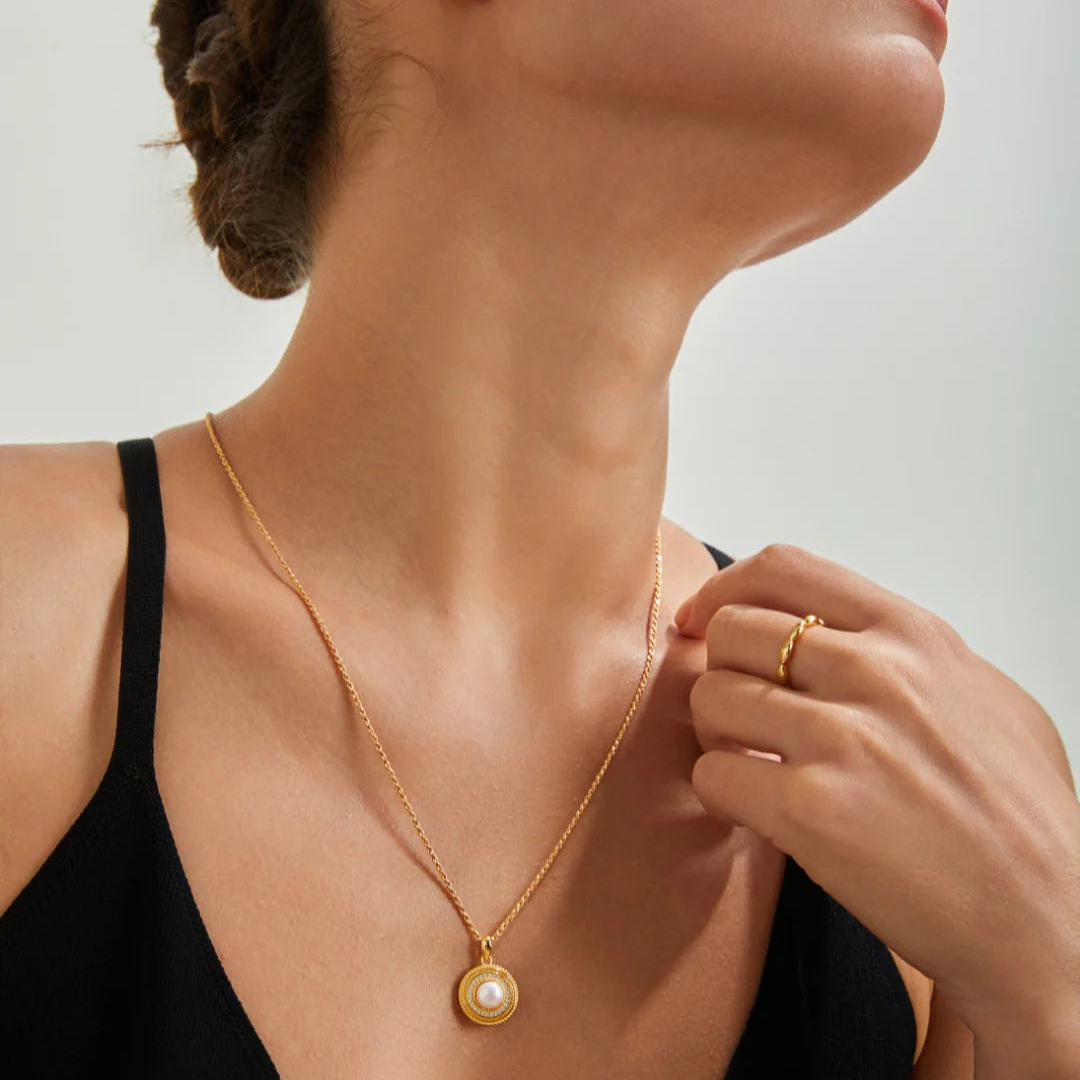 Round Zircon Pearl Necklace