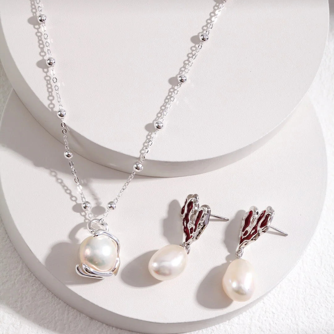 Heart Love Pearl Earrings
