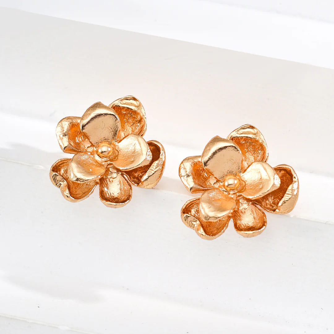 Minimalist Floral Design Stud Earrings