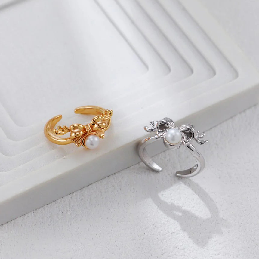 Christmas-Themed Pearl Ring