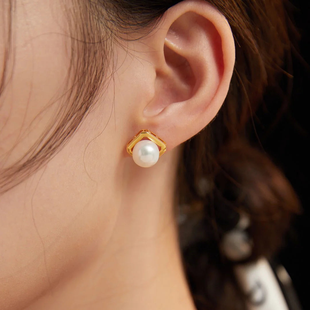 Classic Freshwater Pearl Stud Earrings