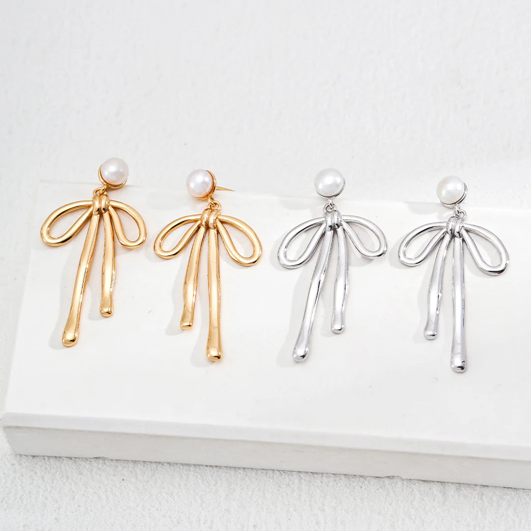 Natural Pearl Bow-Shaped Earrings