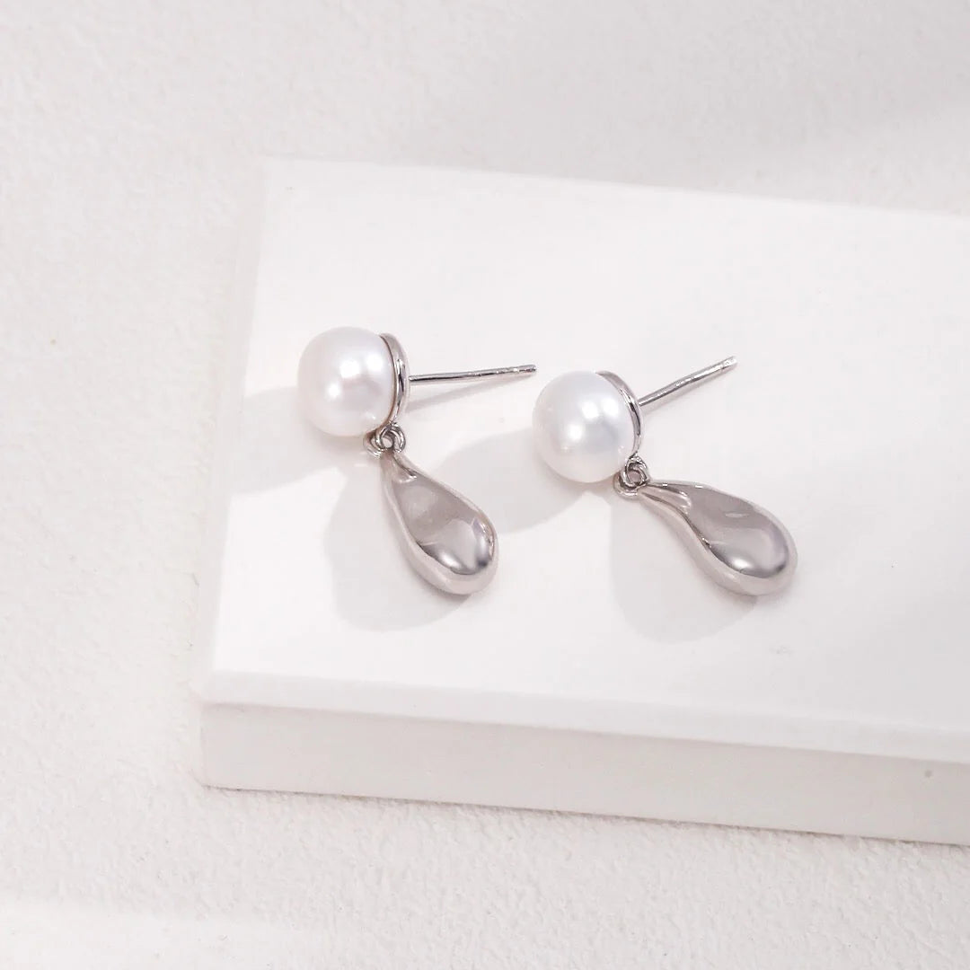 Dainty Raindrop Earrings