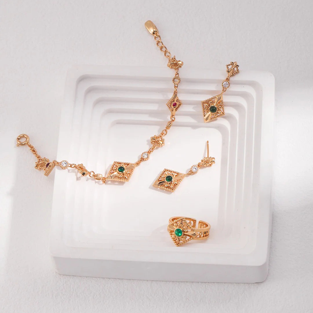 Vintage-Style Zircon Bracelet