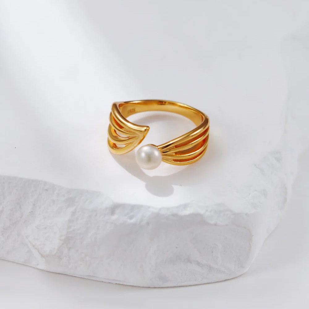 Minimalist Vintage Pearl Ring