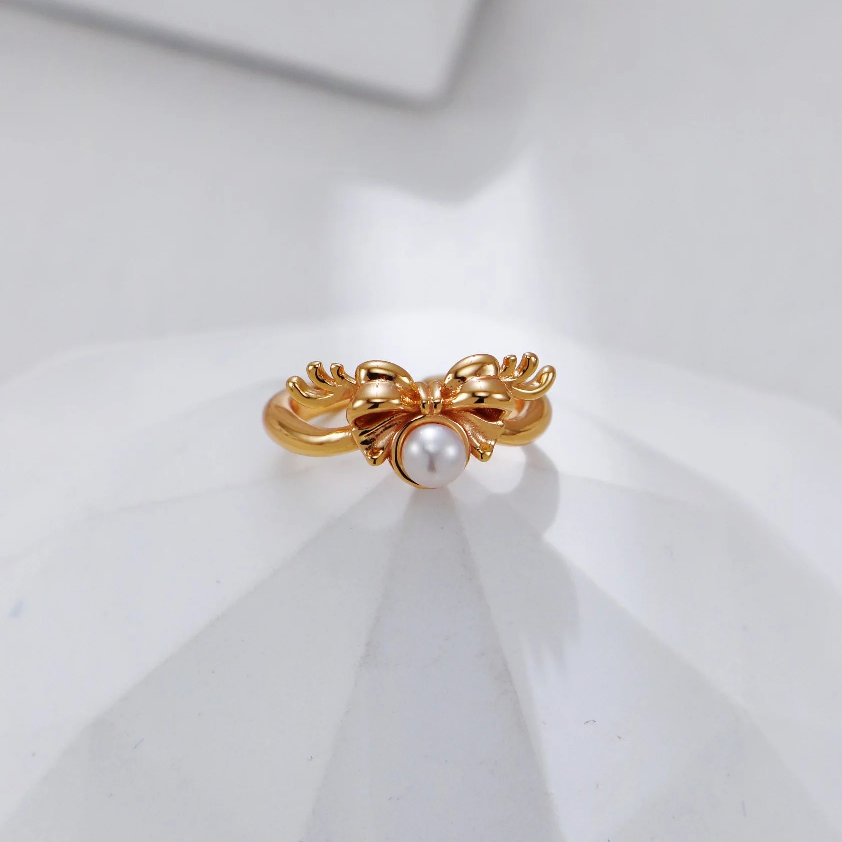 Christmas-Themed Pearl Ring