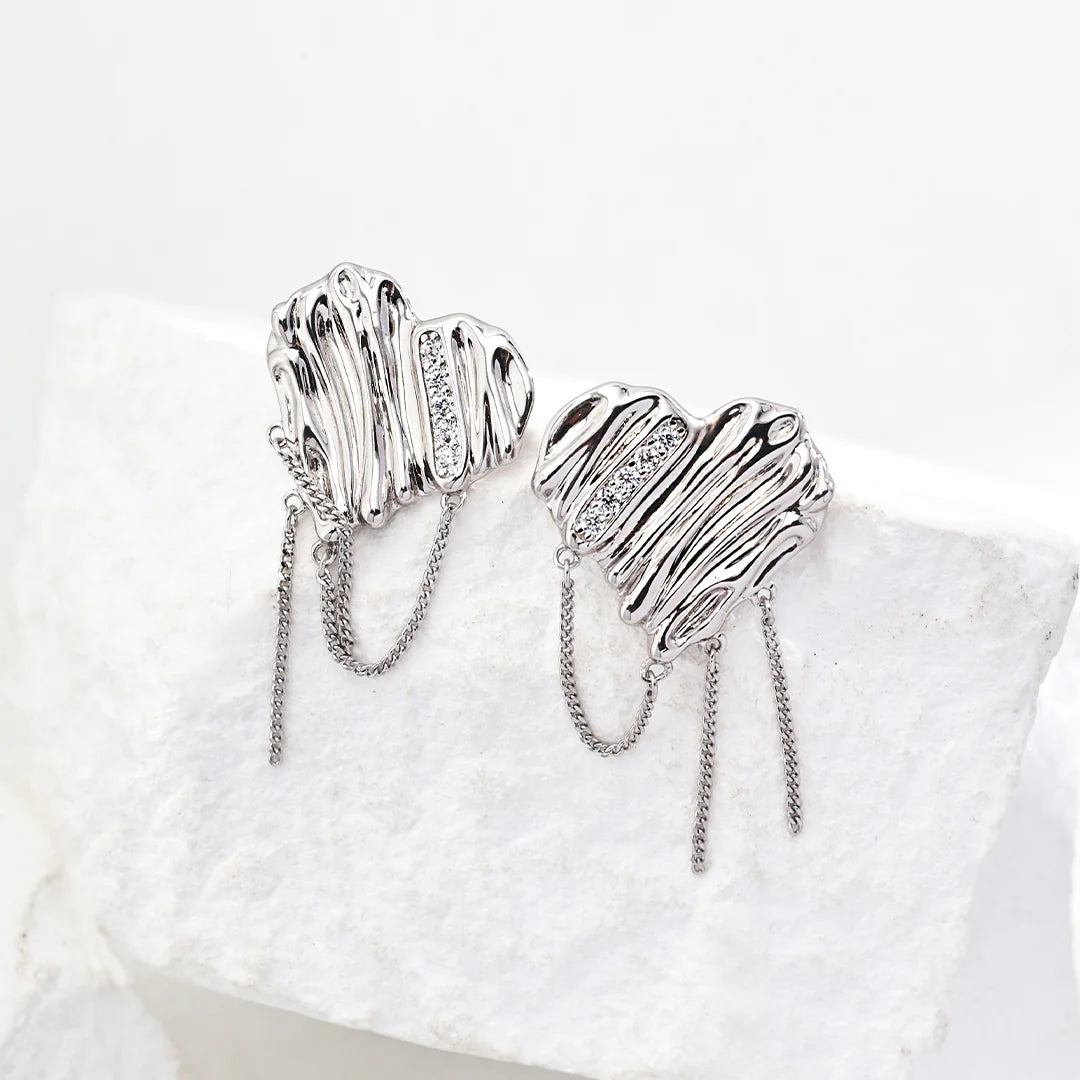 Simple Heart-Shaped Zircon Earrings
