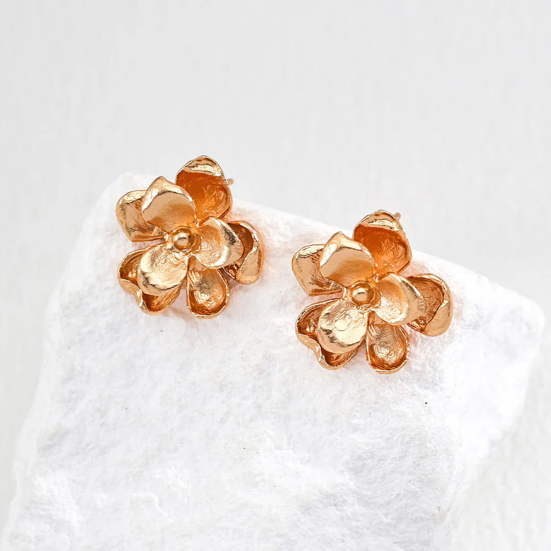 Minimalist Floral Design Stud Earrings
