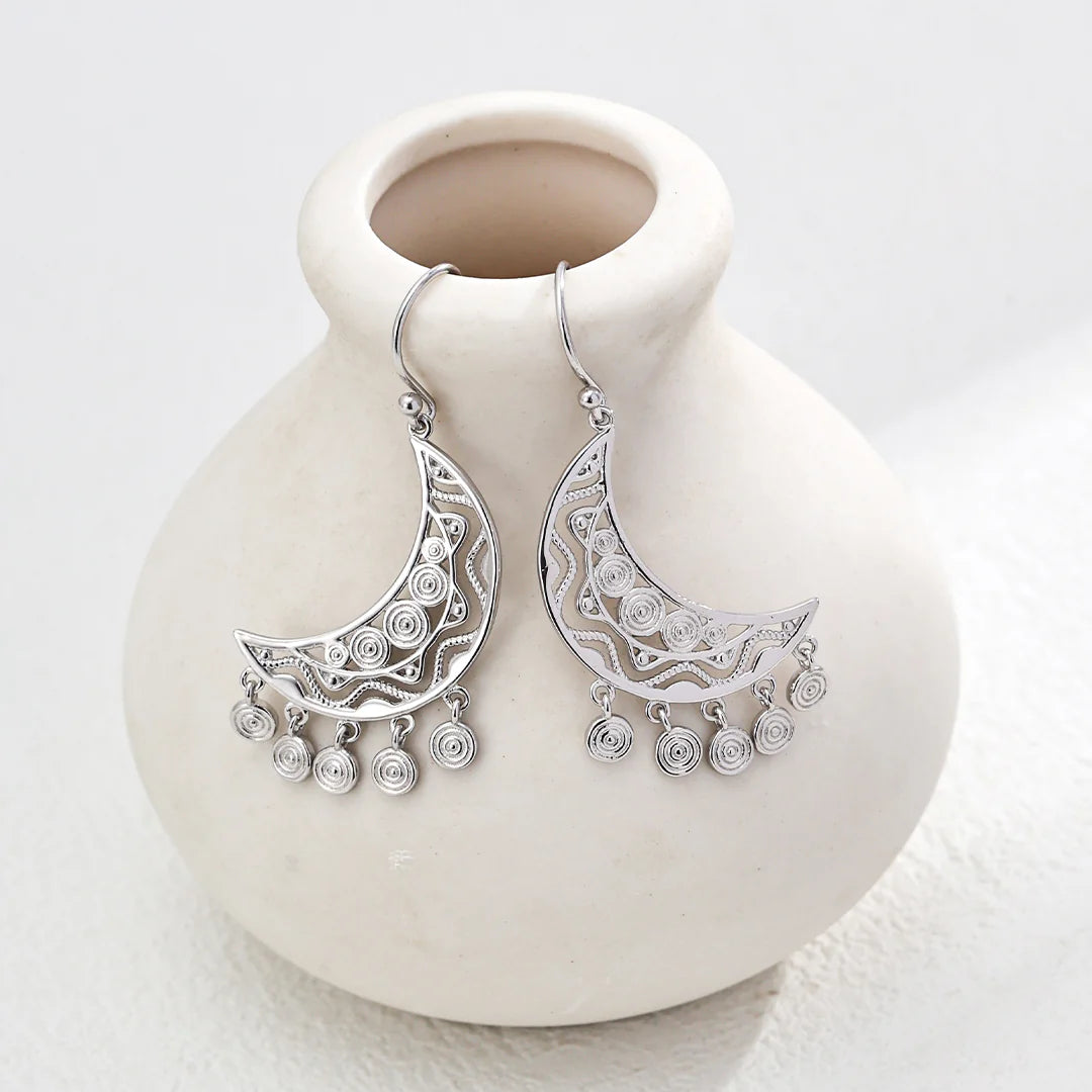 Vintage Crescent Moon Earrings