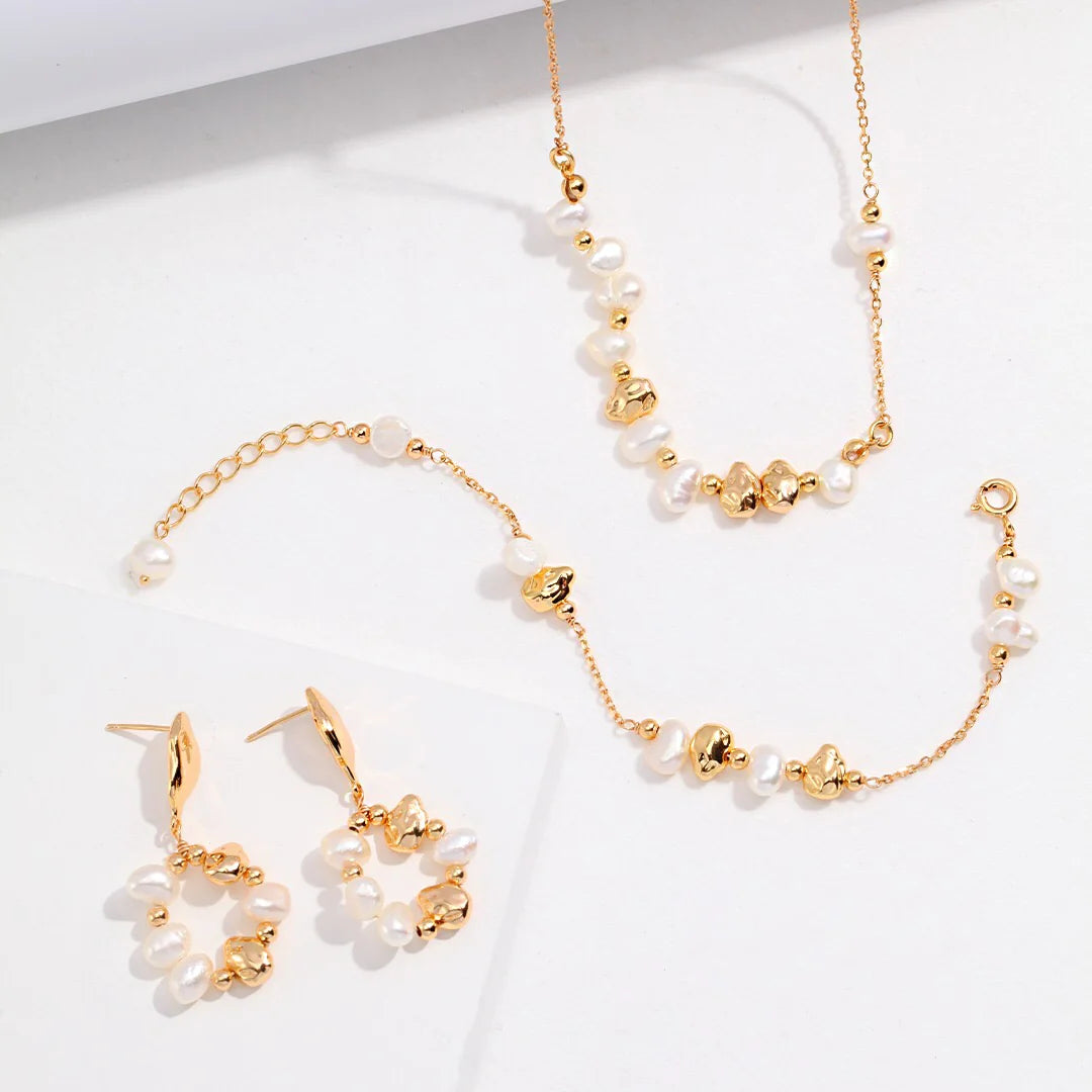 Baroque Pearl and Irregular Gold Ball Bracelet