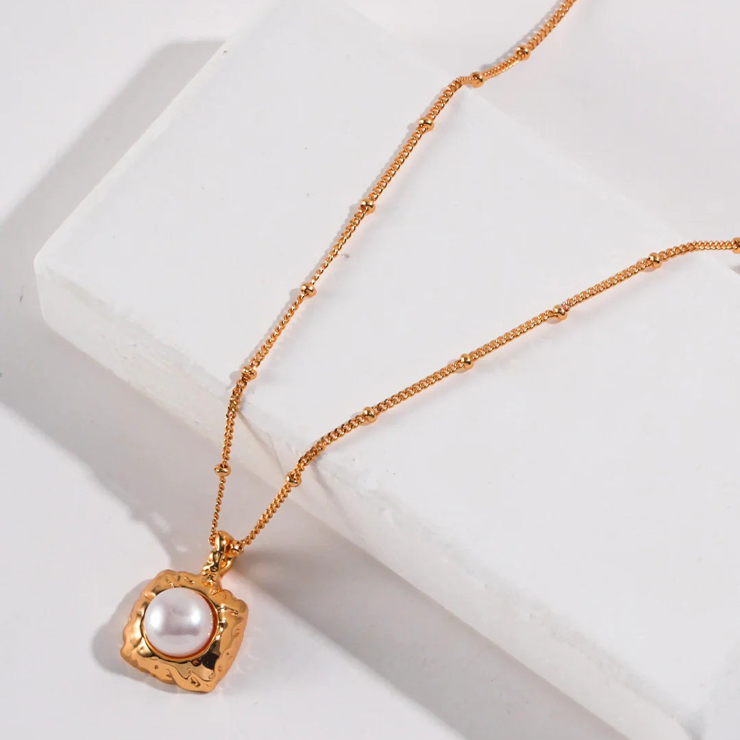 Vintage Large Pearl Pendant with Gold Chain Necklace