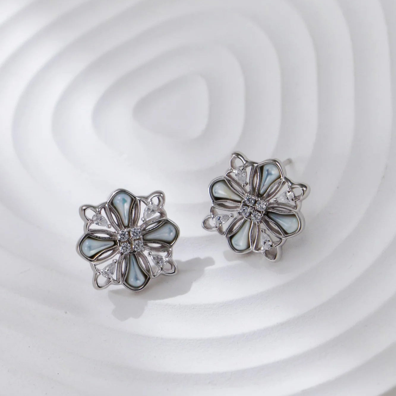 White Shell Starburst Zircon Stud Earrings