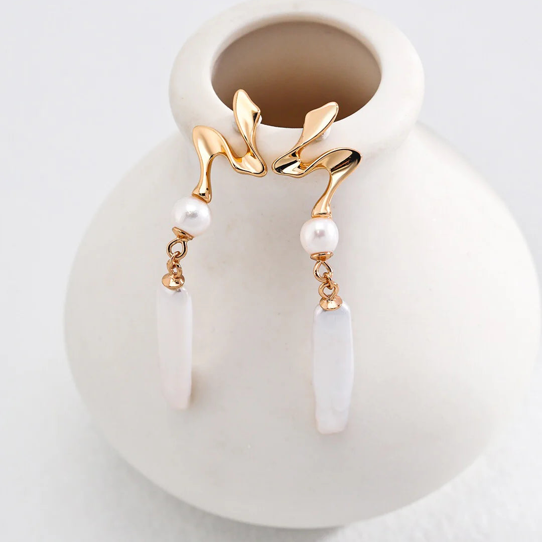 Minimalist Biwa Pearl Drop Earrings