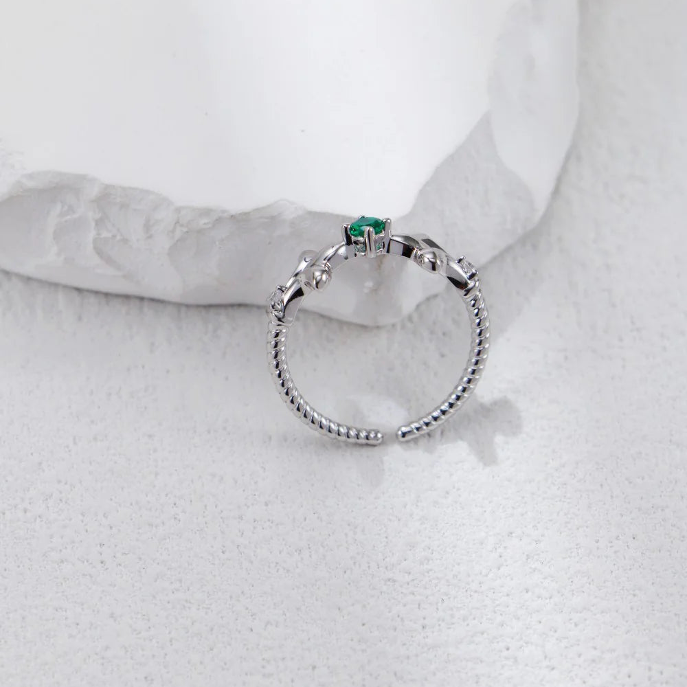 Fashionable Green Zirconia Ring