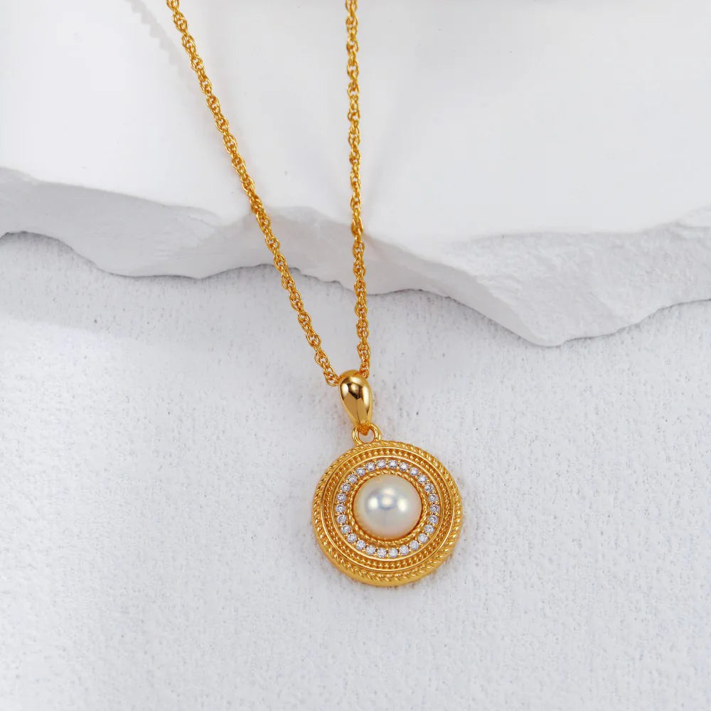 Round Zircon Pearl Necklace