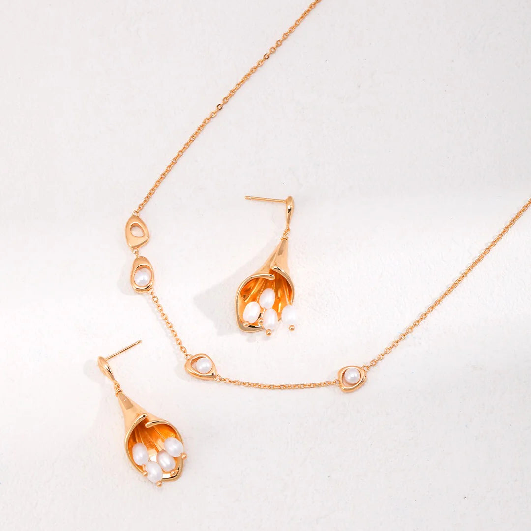 Minimalist Three Pearl Beads Necklace